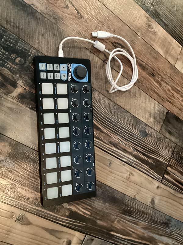 Arturia BeatStep Black Edition MIDI Controller 2016 - 2021 - Black
