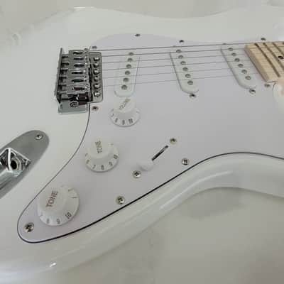 RNC Customs Stratocaster SSS 2026 - Ivory image 8