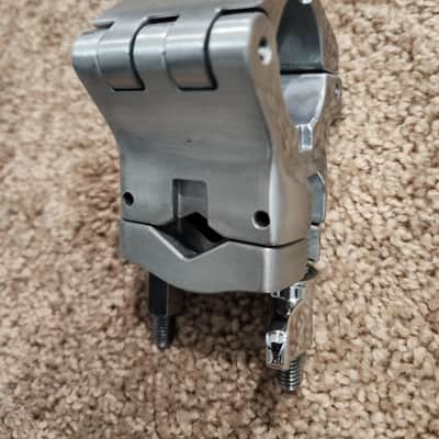 DW DWSMRKC15V 1.5" to V Drum Rack Clamp 2010s - Grey image 7