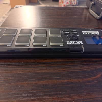 Akai MPX8 SD 2013 - Present - Black image 3