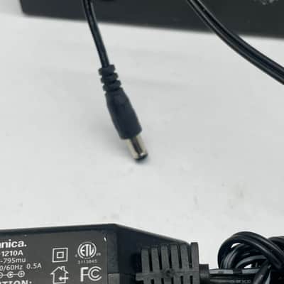 Audio-Technica ATW-R2100 UHF Diversity Wireless Receiver with Power Adapter image 8
