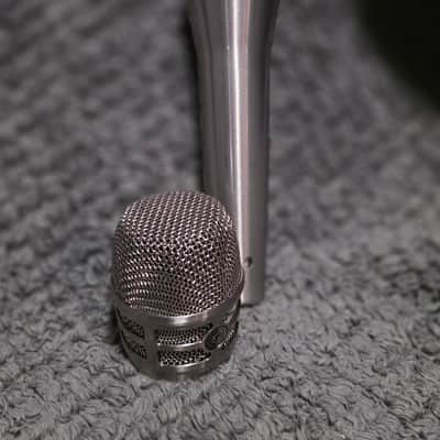 Shure KSM8 / N Dualdyne Handheld Cardioid Dynamic Microphone - Nickel image 9