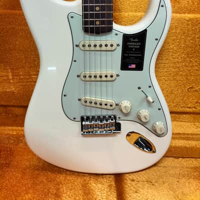 Fender American Vintage II 1961 Stratocaster, Rosewood Fingerboard, Olympic White image 1