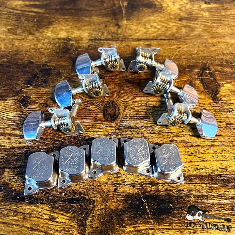 Economy 3x3 Embossed Covered Gear Tuners *MISSING ONE COVER* (1980-2000s - Chrome) image 1
