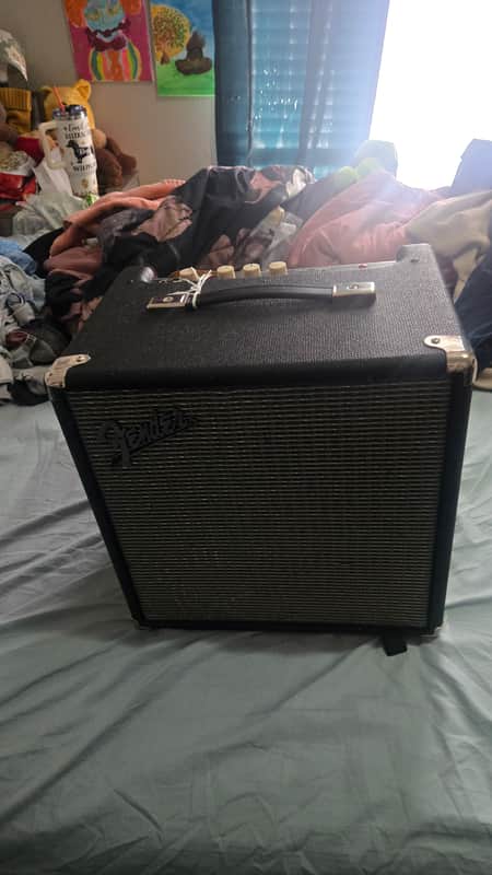 Fender Rumble 25 V3 25-Watt 1x8" Bass Combo 2015 - Present - Black image 1