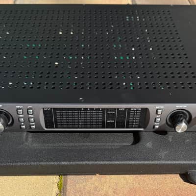 Universal Audio Apollo x8 Thunderbolt 3 Audio Interface 2018 - Present - Black image 3