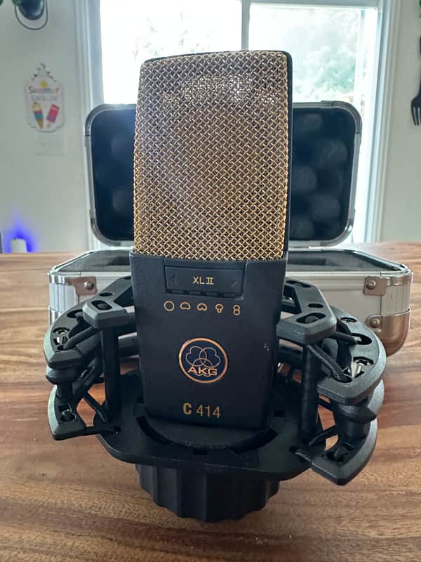 AKG C414 XLII Large Diaphragm Multipattern Condenser Microphone 2010s - Black image 1