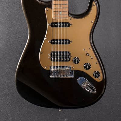 Fender Used American Deluxe HSS Strat '06 image 2