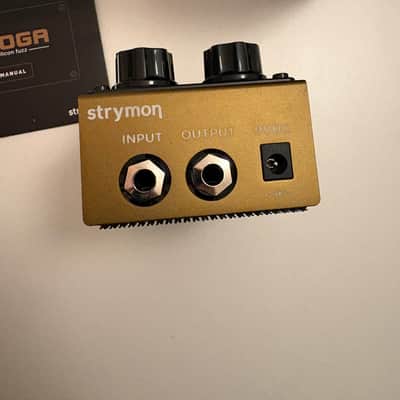 Strymon Canoga Vintage Silicon Fuzz 2026 - Present - Gold / Black image 7