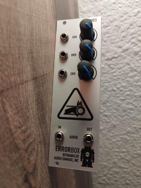 Audio Damage Errorbox 2000s - Silver image 1