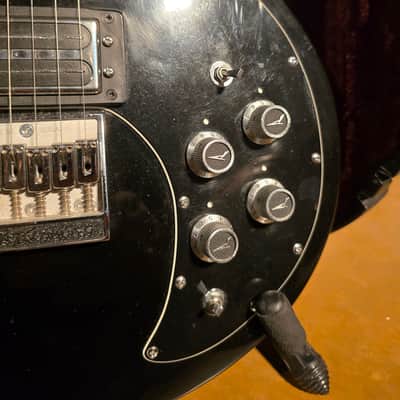 Peavey T-60 with Maple Fretboard 1978 - 1988 Black W/OHSC image 3