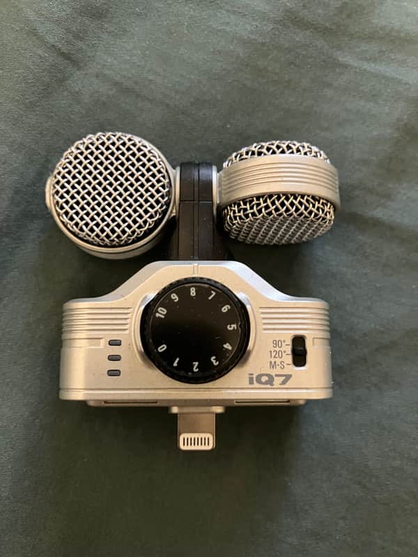 Zoom iQ7 Stereo iOS Microphone 2010s - Silver | Reverb