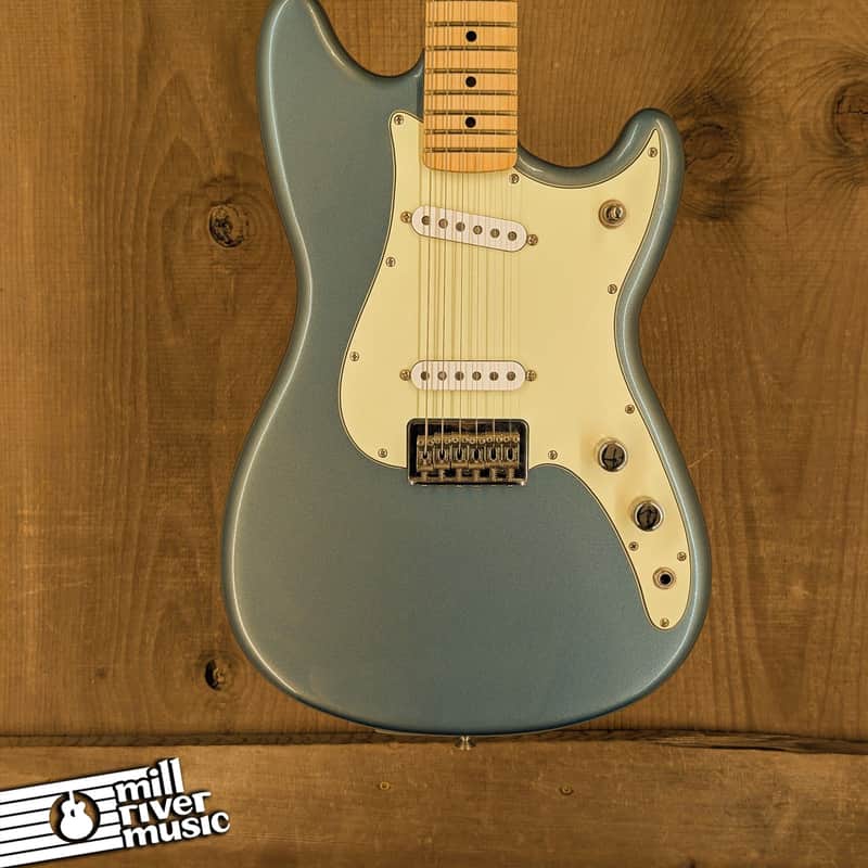 Fender Duo Sonic Player Series w/hipshot tuners 2022 - Used image 1