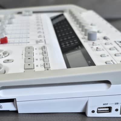 Zoom R16 USB Audio Multitrack Recorder image 8