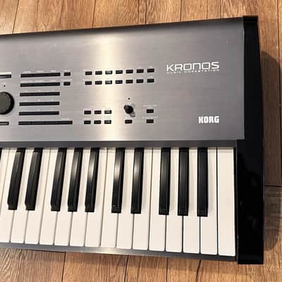 Korg Kronos 61 Music Workstation.........EXCELLENT CONDITION image 4