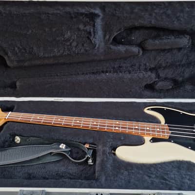 Fender American Standard Jazz Bass Custom Upgrades Olympic White 2015 image 1