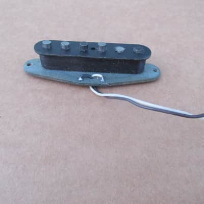 1972 Original Fender Stratocaster Guitar Pickup Strong 7.33K Orig Factory Wind Staggered Pole Grey Bottom image 8