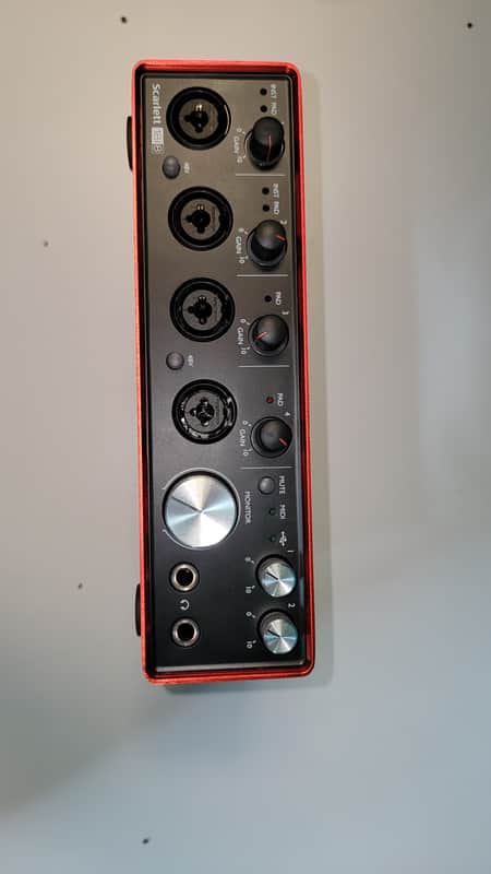 Focusrite Scarlett 18i8 2nd Gen USB Audio Interface 2016 - 2018 - Red / Black image 1
