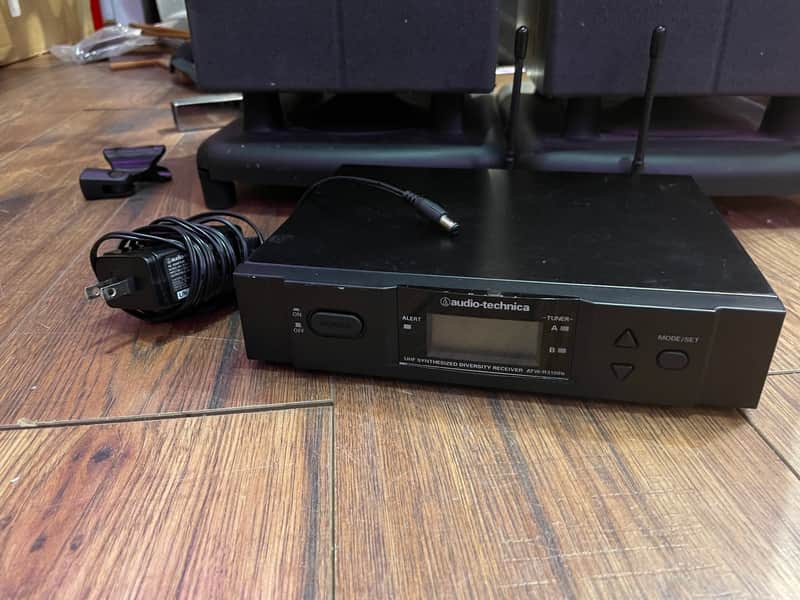 Audio-Technica ATW-R3100bD Wireless Microphone Reciver