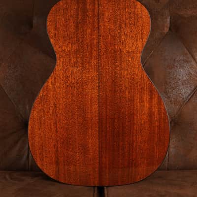 Martin 0-18 image 3