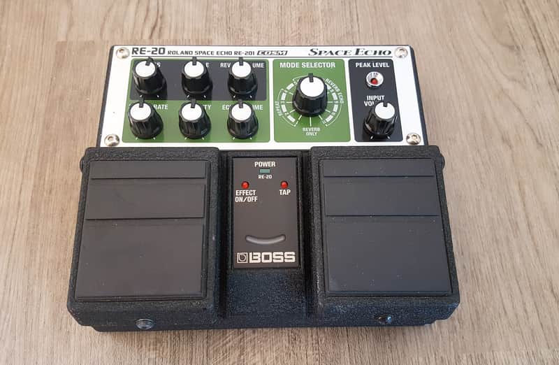 Boss RE-20 Space Echo 2007 - Present - Green image 1