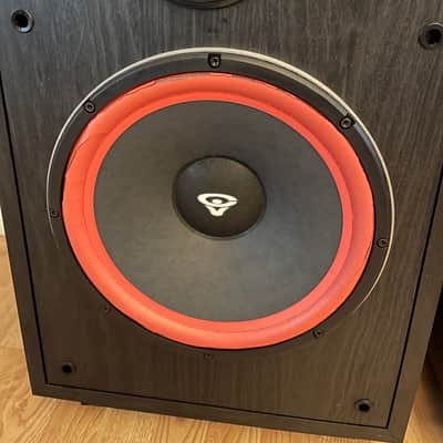 Cerwin Vega RE-30 Series Tower Floor Standing Speakers Great. Tested image 4
