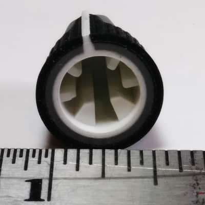 Crate Amplifier Knob - Gray w/ White Indicator - Lot of 6 image 8
