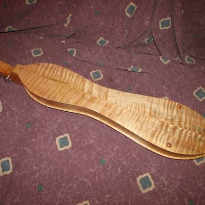 Beautiful 2002 Robert Mize mountain dulcimer "Ram's Head" image 8