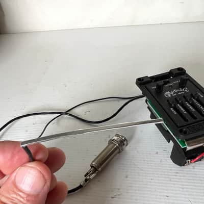 Fishman Matrix pickup and preamp system Small Footprint image 6