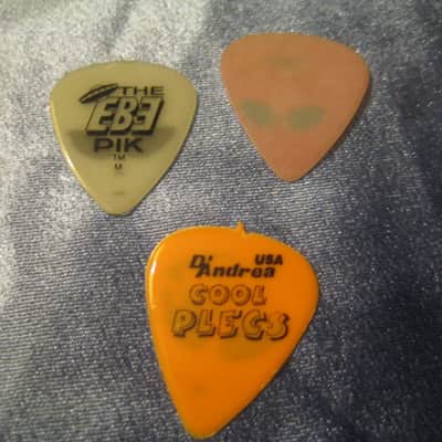 D'Andrea Alien Guitar Picks W/  Alien Design Graphics Set of 3 image 5