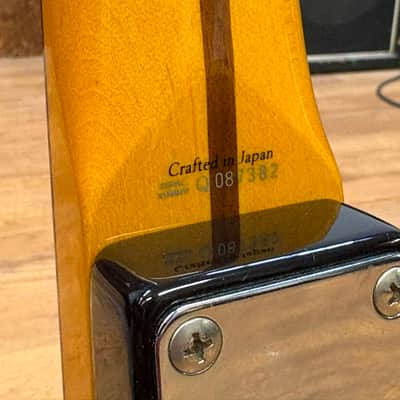 Fender Jaguar Baritone 2004 - Sunburst image 9