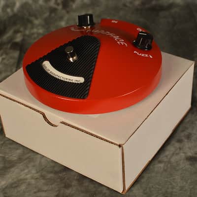 Dunlop JDF2 Fuzz Face Classic Red NEW w FREE Same Day Shipping & 2 Patch Cables included image 3