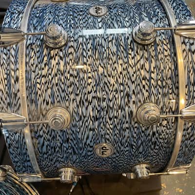 DW Collector's Series Drum Set Blue Onyx image 3