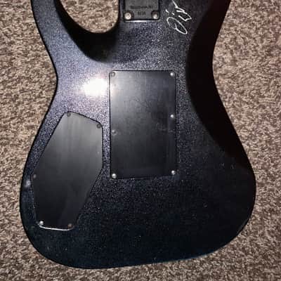 Kramer Proaxe standard electric guitar signed by Dave mustaine and megadeth hard shell case 1990's image 7