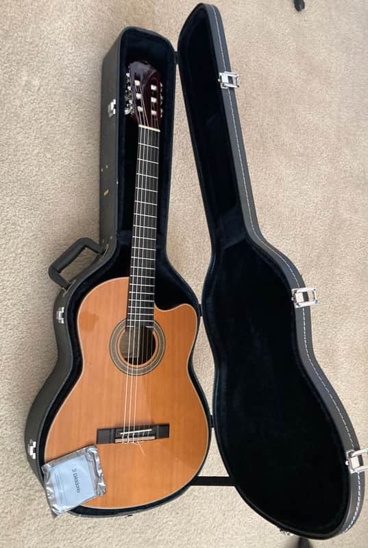 Washburn c104 sce  acoustic electric classical guitar natural image 1