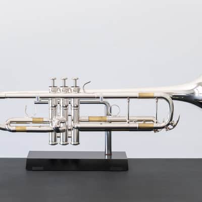 Yamaha YTR-8335IIGS Xeno Bb Trumpet with Gold Brass Bell (SN 5503xx) image 4