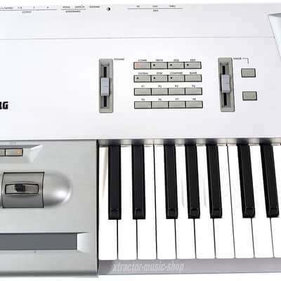 Korg TRINITY 61 Synthesizer Workstation // Top-Zustand + 1J GEWÄHR✅ image 4