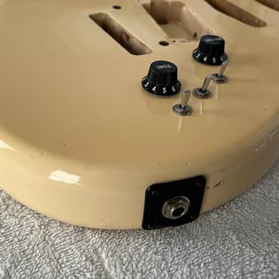 Kramer Baretta Body Modified 1985 - Cream image 7