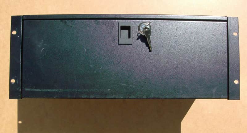 Middle Atlantic LBX-4 Rackmount Lockbox early 90s - Black image 1