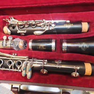 BUFFET E11 CLARINET-BEAUTIFUL FRESH PRO OVERHAUL BY BUFFET DEALER + 1 yr WTY image 2