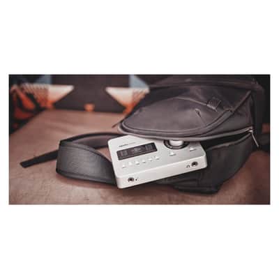 Universal Audio Apollo Solo Recording Interface Heritage Edition with Headphones and Cables image 7