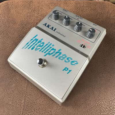 Akai Intelliphase P1 Analog Guitar/Bass Phaser image 8