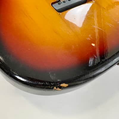 Fender Stratocaster ST-62 crafted in Japan 2004-2005 Sunburst image 22