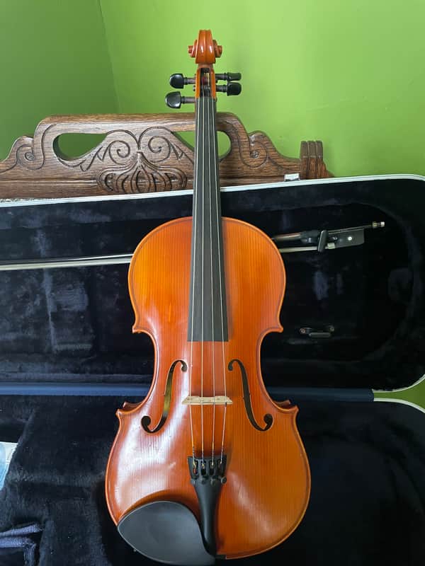 Samuel Eastman  VA80 2013 Apple Read
