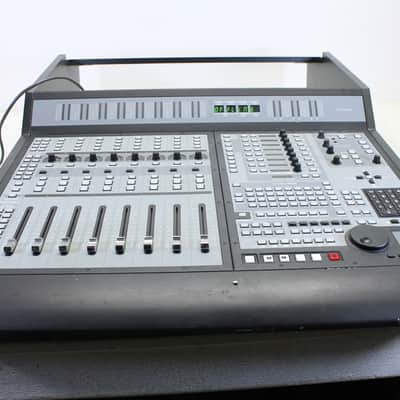 Digidesign control 24 プロ仕様 業務用ミキサー Digidesign control 24 プロ仕様 業務用ミキサー