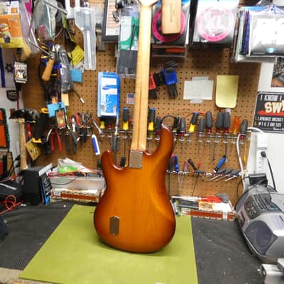 Ernie Ball Music Man Sabre 1988 - Honeyburst - GREAT BASS!! image 6