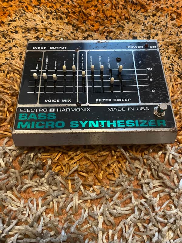 Electro-Harmonix Bass Micro Synthesizer