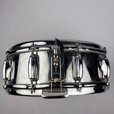Slingerland No. 136 Festival Model 5x14" 10-Lug Chrome Over Brass Snare Drum with Rapid Strainer 1963 - 1971 - Chrome image 3