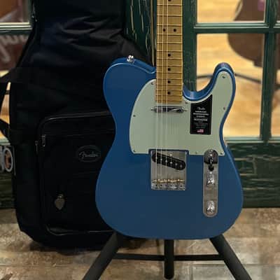 2025 Fender American Professional Classic Telecaster Lake Placid Blue Fender Bag image 1