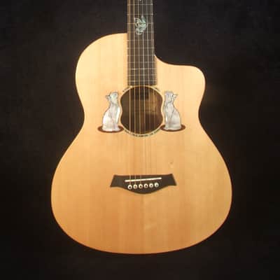 Handmade Cutaway Travel Guitar Solid Spruce, Indian Rosewood, Cat Inlay, Soft-bag Bruce Wei LTG-001 image 4